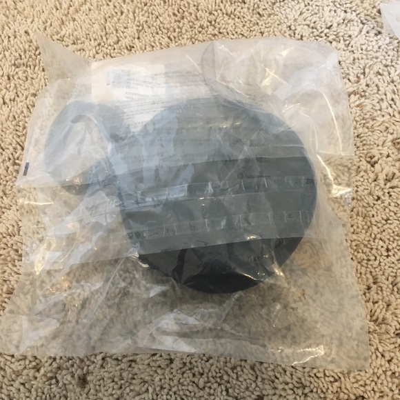 Lululemon black  logo pouch - Picture 14 of 15